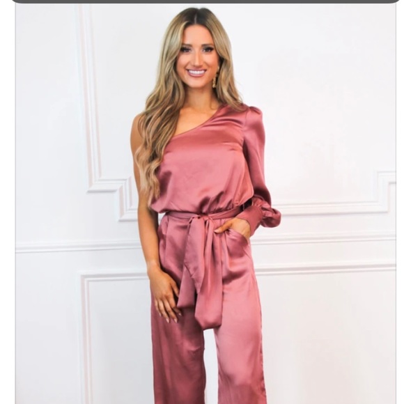 Jump suit - Picture 3 of 6